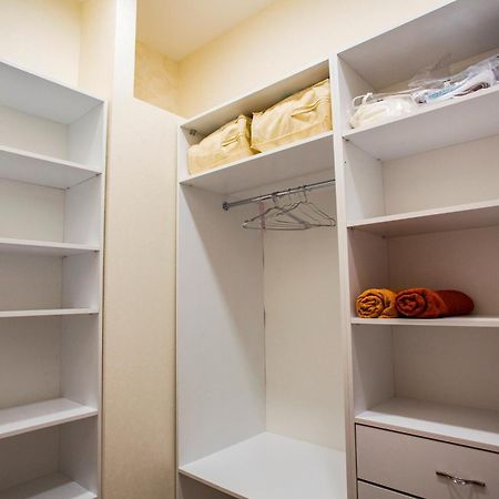 Yellow Apartment In Avlabari ティビリシ エクステリア 写真