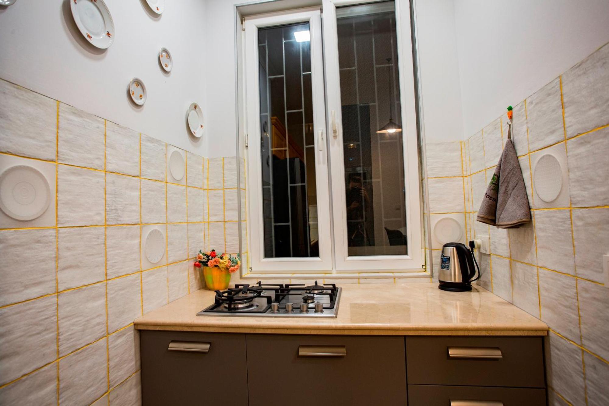 Yellow Apartment In Avlabari ティビリシ エクステリア 写真