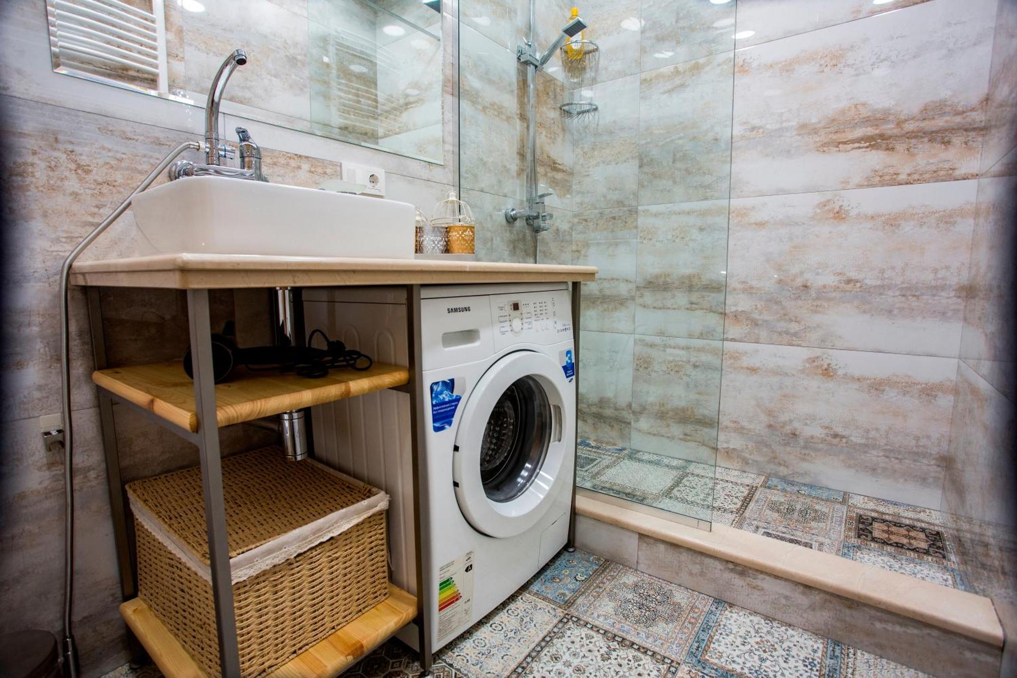 Yellow Apartment In Avlabari ティビリシ エクステリア 写真